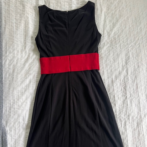 Ann Taylor Red & Black Button Detail Dress - Picture 4 of 8